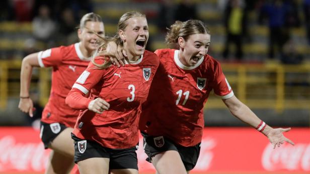 U-20 Women's World Cup: Austria vs. New Zealand Sarah Gutmann (li.) im Dress des Unter-20-Nationalteams