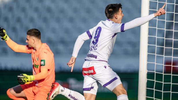 FUSSBALL: ADMIRAL BUNDESLIGA/ 10. RUNDE: WSG TIROL - FK AUSTRIA WIEN Botic brachte die Austria nach 76 Sekunden in Führung