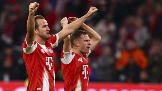 Bundesliga - Bayern Munich vs Borussia Dortmund Kane und Kimmich jubeln