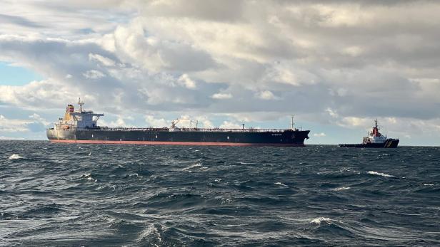 FILES-GERMANY-RUSSIA-SHIPPING-SECURITY