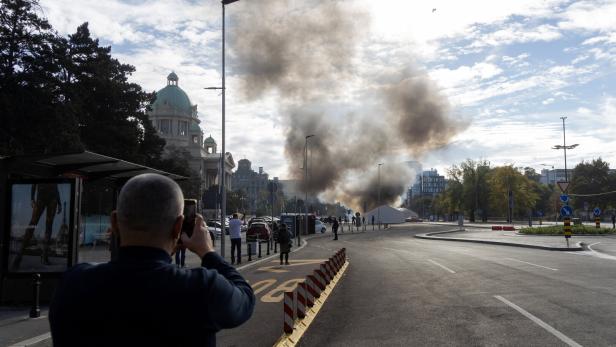 Incident in front of the Parliament building in Belgrade Incident in front of the Parliament building in Belgrade