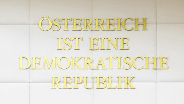 ++ THEMENBILD ++ GERICHT / VERFASSUNGSGERICHT / DEMOKRATIE / REPUBLIK ++ THEMENBILD ++ GERICHT / VERFASSUNGSGERICHT / DEMOKRATIE / REPUBLIK