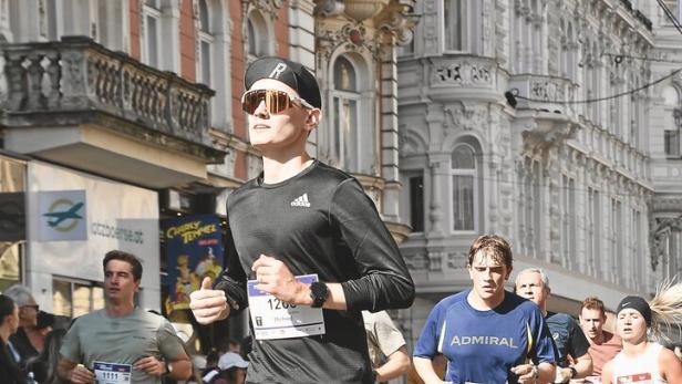 Michael Sommer, Head of Product beim KURIER, läuft beim Grazer Marathon.