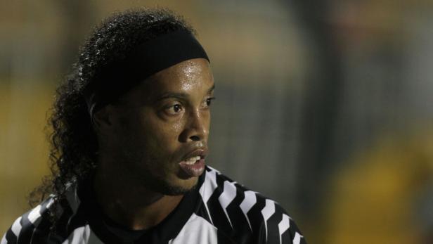 Ronaldinho vor Rausschmiss bei seinem Klub