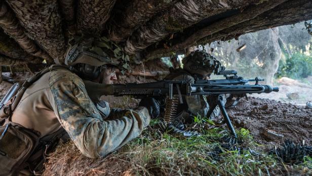 ++ THEMENBILD ++ ÜBUNG VERTEIDIGUNGSMINISTERIUM "SCHARFSCHIESSEN DER THERESIANISCHEN MILITÄRAKADEMIE BEI TAG" ++ THEMENBILD ++ ÜBUNG VERTEIDIGUNGSMINISTERIUM "SCHARFSCHIESSEN DER THERESIANISCHEN MILITÄRAKADEMIE BEI TAG"