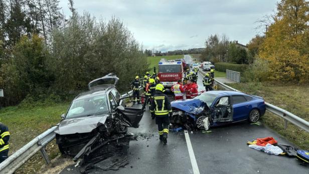 46-219775828 Unfallstelle nach Crash46-219775828