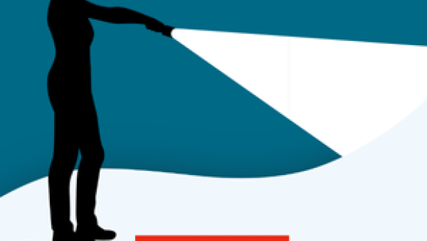 Podcast Dunkle Spuren vom Kurier: Schatten einer Frau leuchtet mit Taschenlampe auf blauem Hintergrund.