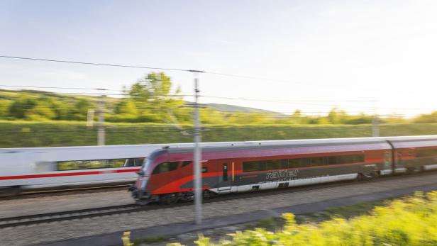 Railjet und ICE