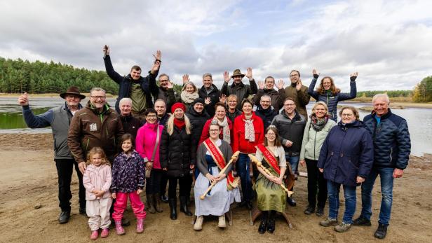 Gruppenfoto beim Waldviertler Abfischfest 2025