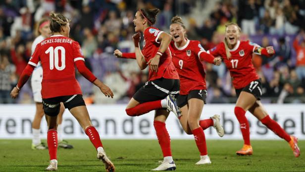 UEFA Women's Nations League - First Qualifying Round - Second Leg - Austria v Czech Republic Jennifer Klein und Teamkolleginnen im Spiel gegen Tschechien