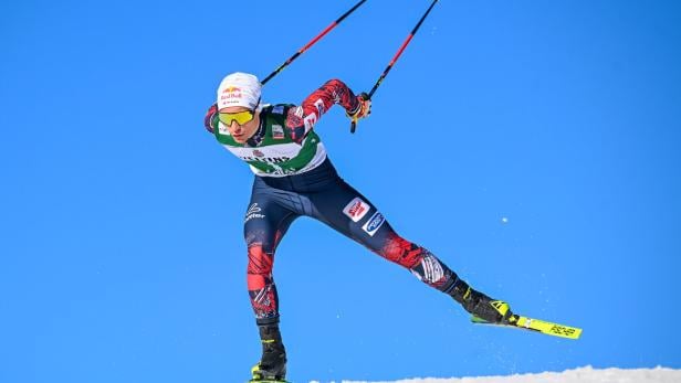 Johannes Lamparter taucht beim Langlauf ordentlich an.