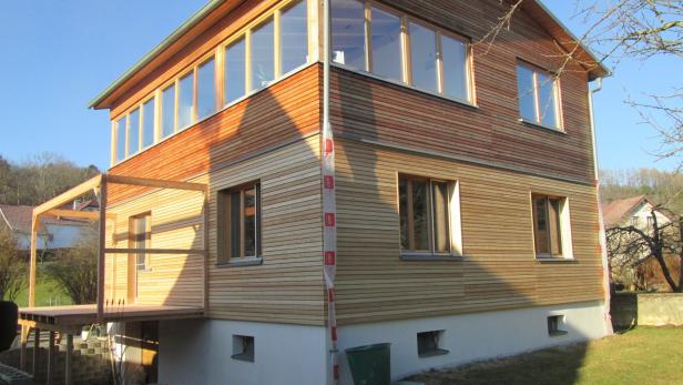 Aufstockung und nachhaltiger Wohnraum mit Holzbau Fürst – schlüsselfertig, ökologisch, individuell planbar. Aufstockung und nachhaltiger Wohnraum mit Holzbau Fürst – schlüsselfertig, ökologisch, individuell planbar.