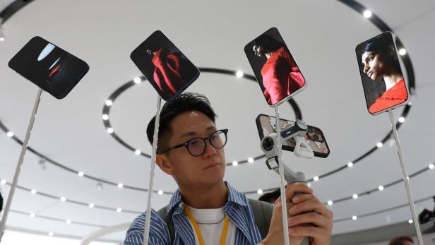 US-APPLE-UNVEILS-NEW-PRODUCTS-AT-ITS-HQ-IN-CUPERTINO US-APPLE-UNVEILS-NEW-PRODUCTS-AT-ITS-HQ-IN-CUPERTINO