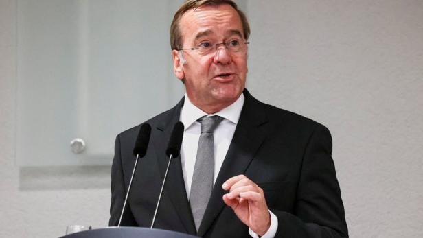 Former U.S. Defence Secretary Austin awarded German Order of Merit in Berlin Former U.S. Defence Secretary Austin awarded German Order of Merit in Berlin