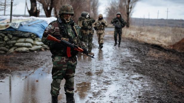 Ukrainische Soldaten in der Nähe des Debaltseve-Stützpunktes. Einige ihrer Kameraden könnten bald freikommen.