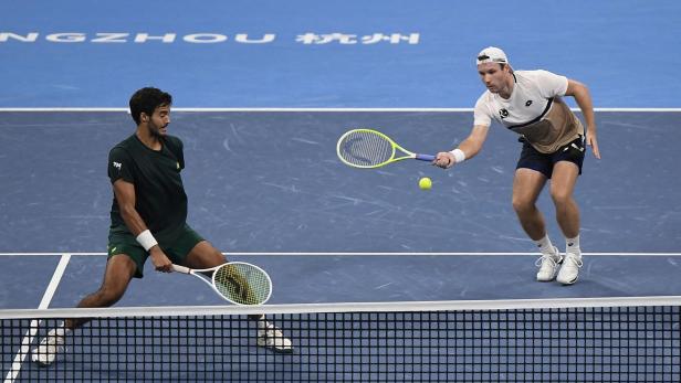 TENNIS-CHN-HANGZHOU Kein Happy End für Cabral (links) und Miedler