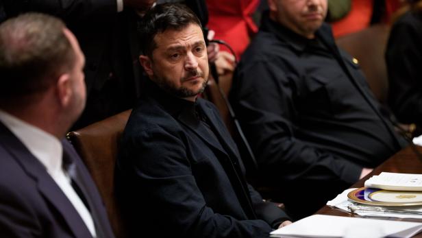 President Trump meets with Ukrainian President Zelensky at the White House