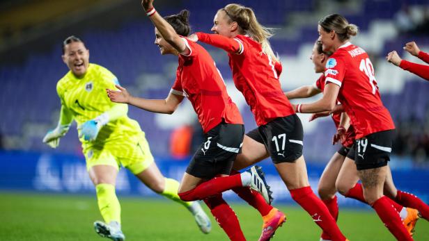 FUSSBALL: UEFA FRAUEN NATIONS LEAGUE : ÖSTERREICH - TSCHECHIEN