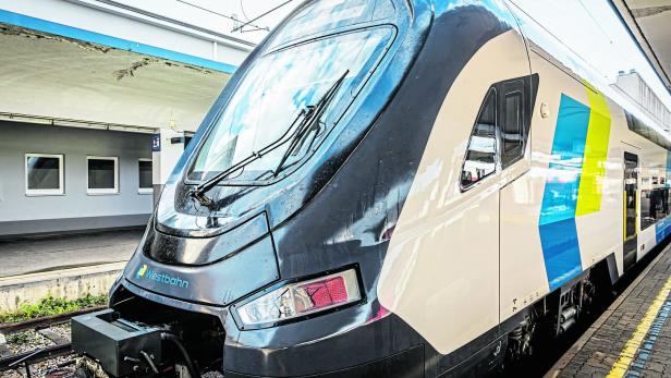 Hans Peter Haselsteiner, Dr., stellt die neuen Zuege der Westbahn vor. Westbahnhof