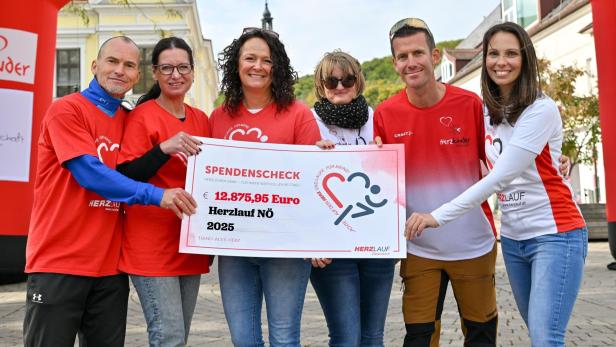 Scheckübergabe beim Herzlauf NÖ an Verein Herzkinder Österreich