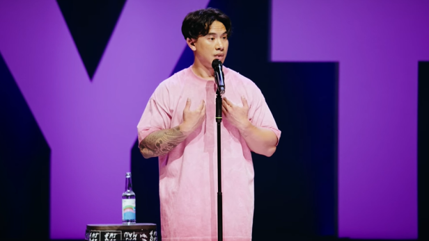 Screesnhot: TUTTY TRAN / YouTube