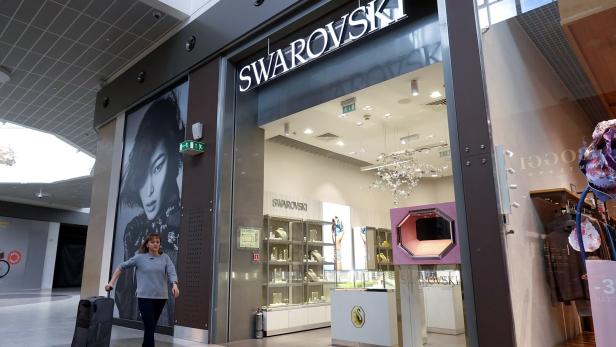 Austrian company Swarovski leaves the Russian market