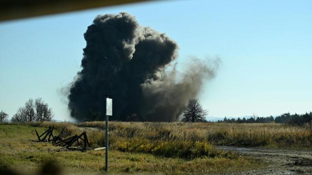 NIEDERÖSTERREICH: VERNICHTUNGSSPRENGEN VON CA. 6.000 KILOGRAMM KRIEGSMATERIAL DURCH DEN ENTMINUNGSDIENST