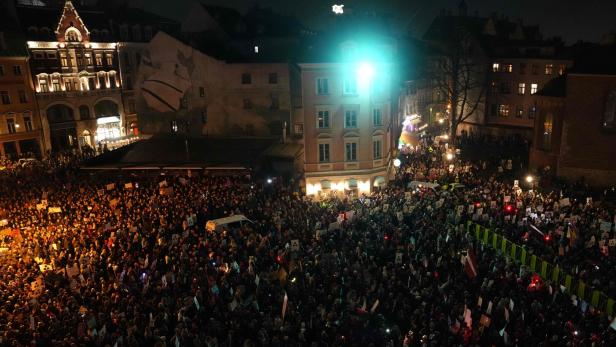 LATVIA-POLITICS-LAW-TREATY-DEMONSTRATION