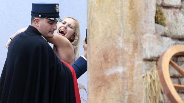 Es ist nicht das erste Mal, dass Femen gegen den Vatikan protestiert.