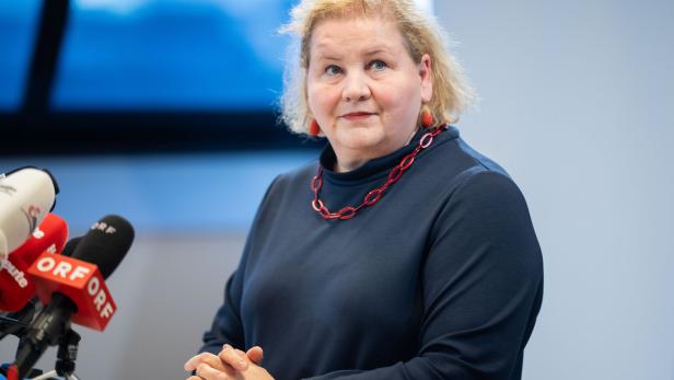 DOORSTEP UND STATEMENT VON GESUNDHEITSMINISTERIN SCHUMANN (SPÖ) NACH EINER SITZUNG "REFORMPARTNERSCHAFT GESUNDHEIT"