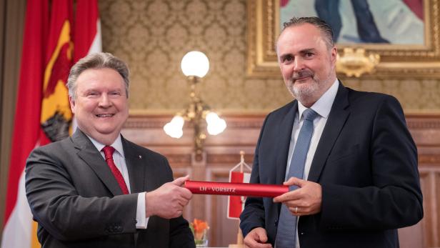 Wiens Bürgermeister Michael Ludwig der Spitzenverdiener unter den Landeshauptleuten, sein burgenländischer Amtskollege Hans Peter Doskozil ist Schlusslicht der Gehaltstabelle.