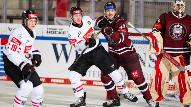 Wallner (li.)  gegen den Letten Tumanovs.