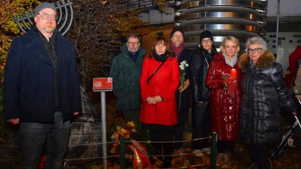 Die Teilnehmer der Gedenkveranstaltung blieben schockiert zurück. Die Stadt wird Anzeige erstatten.