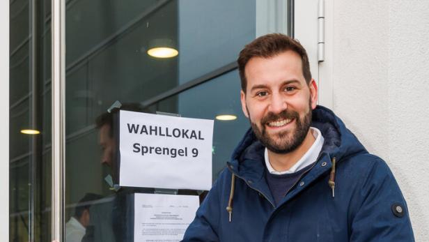 VORARLBERG-WAHLEN: BLUDENZ / STIMMABGABE TSCHANN (ÖVP)