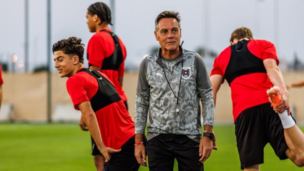 U17-Teamchef Hermann Stadler