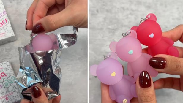 Drei pastellfarbene Teddybärfiguren der Kosmetikmarke Essence