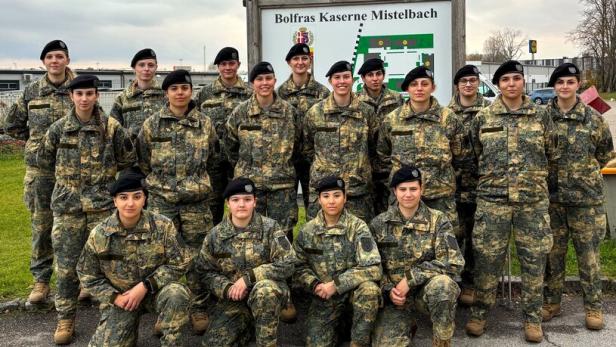 Soldatinnen in Mistelbach
