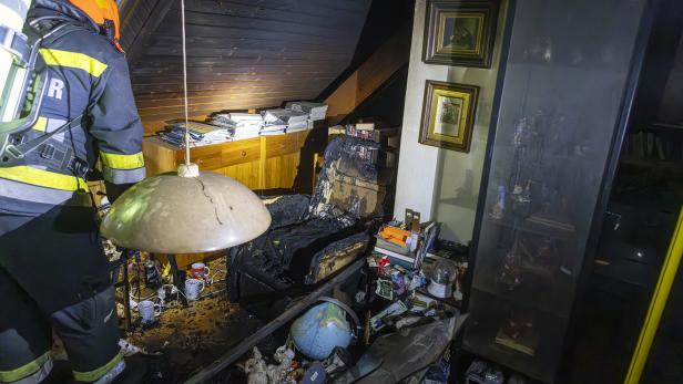 FF-Einsatz nach Brand in Mehrparteienhaus in Krems.