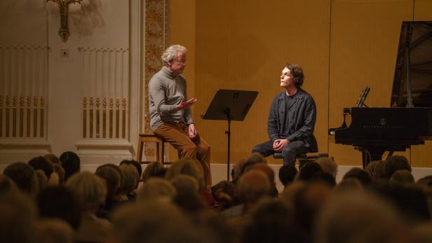 Dirigent Franz Welser-Möst und Pianist Lukas Sternath im Konzerthaus.