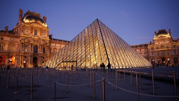 Louvre Museum closes its Campana Gallery due to structural issues, in Paris