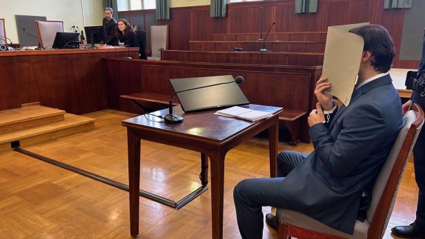 Der Angeklagte beteuerte seine Unschuld, die DNA-Spuren zeichnen ein anderes Bild.