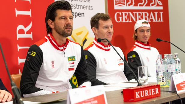 Jürgen Melzer mit seinen Spielern Lukas Neumayer und Lucas Miedler (von links)
