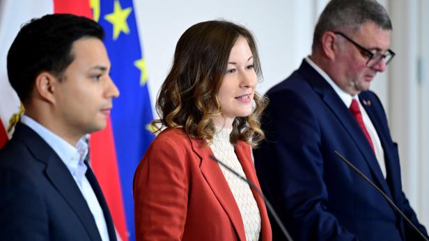 PK "KINDERKOPFTUCHVERBOT AN SCHULEN?: SHETTY / PLAKOLM / LEICHTFRIED