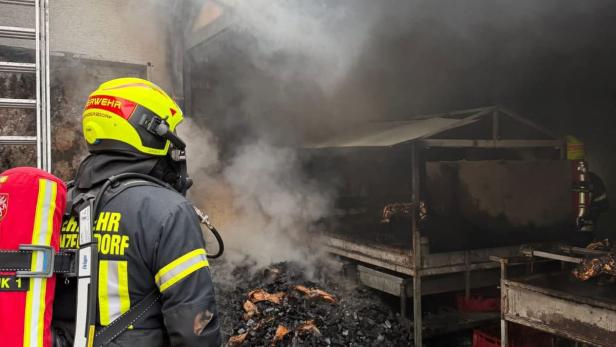 FF beim Brandeinsatz in Langenzersdorf
