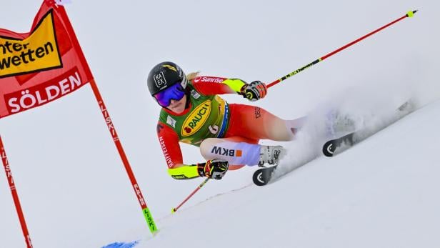 Lara Gut-Behrami beim Weltcup in Sölden.