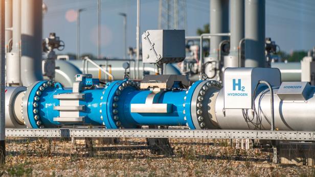 Pipeline-System für grünen Wasserstoff mit H2-Aufdruck.