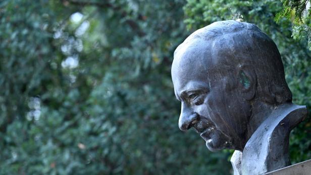 ++ THEMENBILD ++ HERMANN-GMEINER-PARK IN WIEN