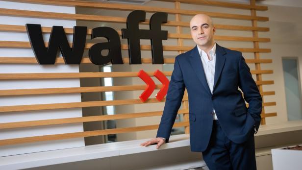 Waff-Geschäftsführer Marko Miloradović vor seinem Büro.