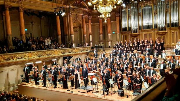 TONHALLE ZÜRICH: NEUES LEBEN FÜR KONZERTHAUS MIT BEWEGTER GESCHICHTE