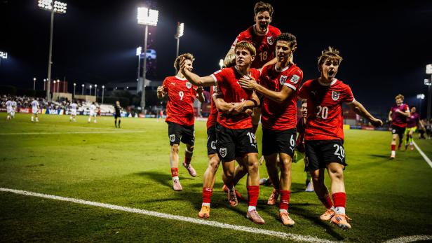 Österreichs U-17-Team jubelt in Katar
